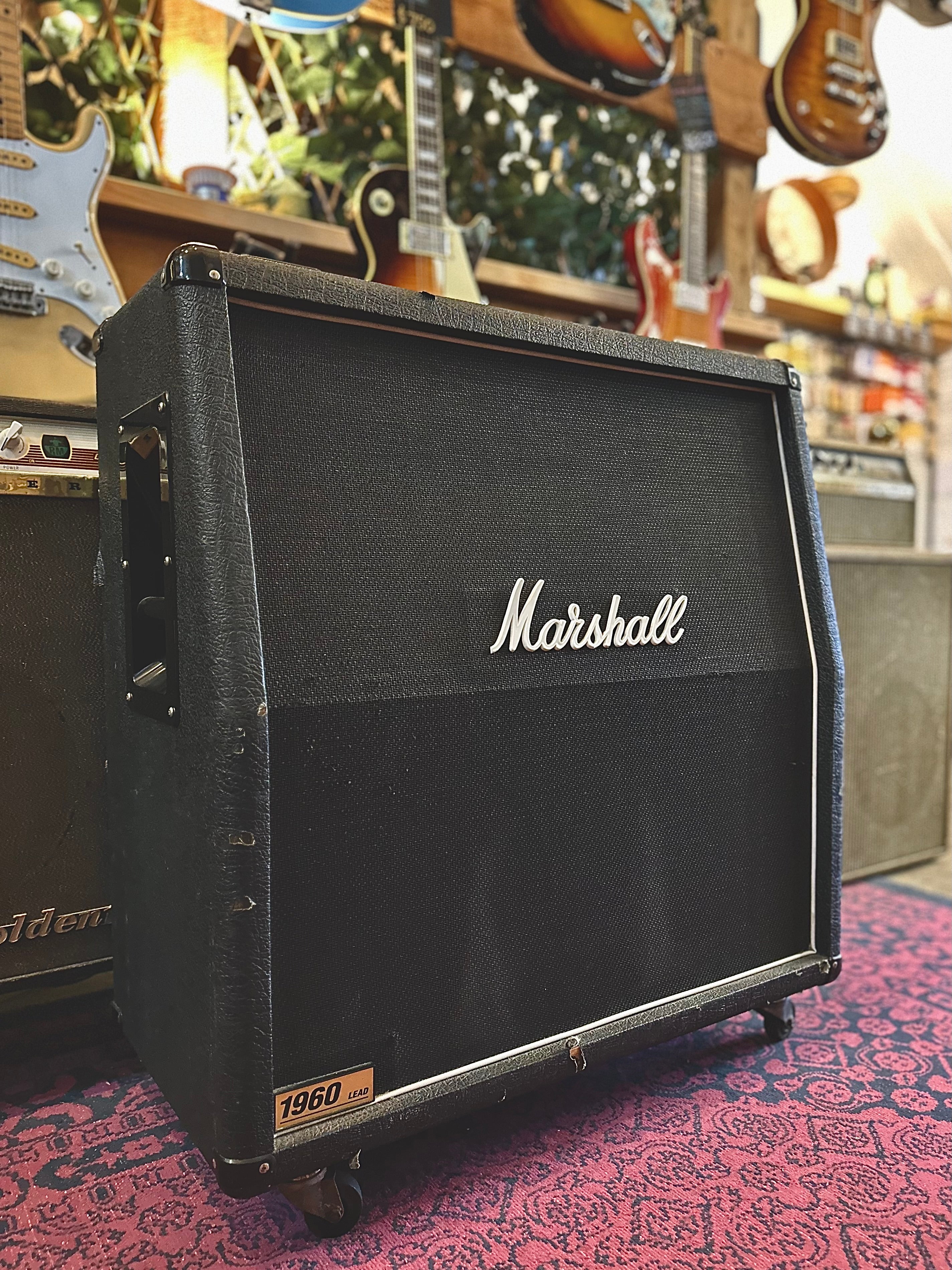 Marshall | 1960 Lead Cab | 2003 | 2 x 70s Greenbacks | Vintage | Pre-Loved Marshall | 1960 Lead Cab | 2003 | 2 x 70s Greenbacks | Vintage | Pre-Loved